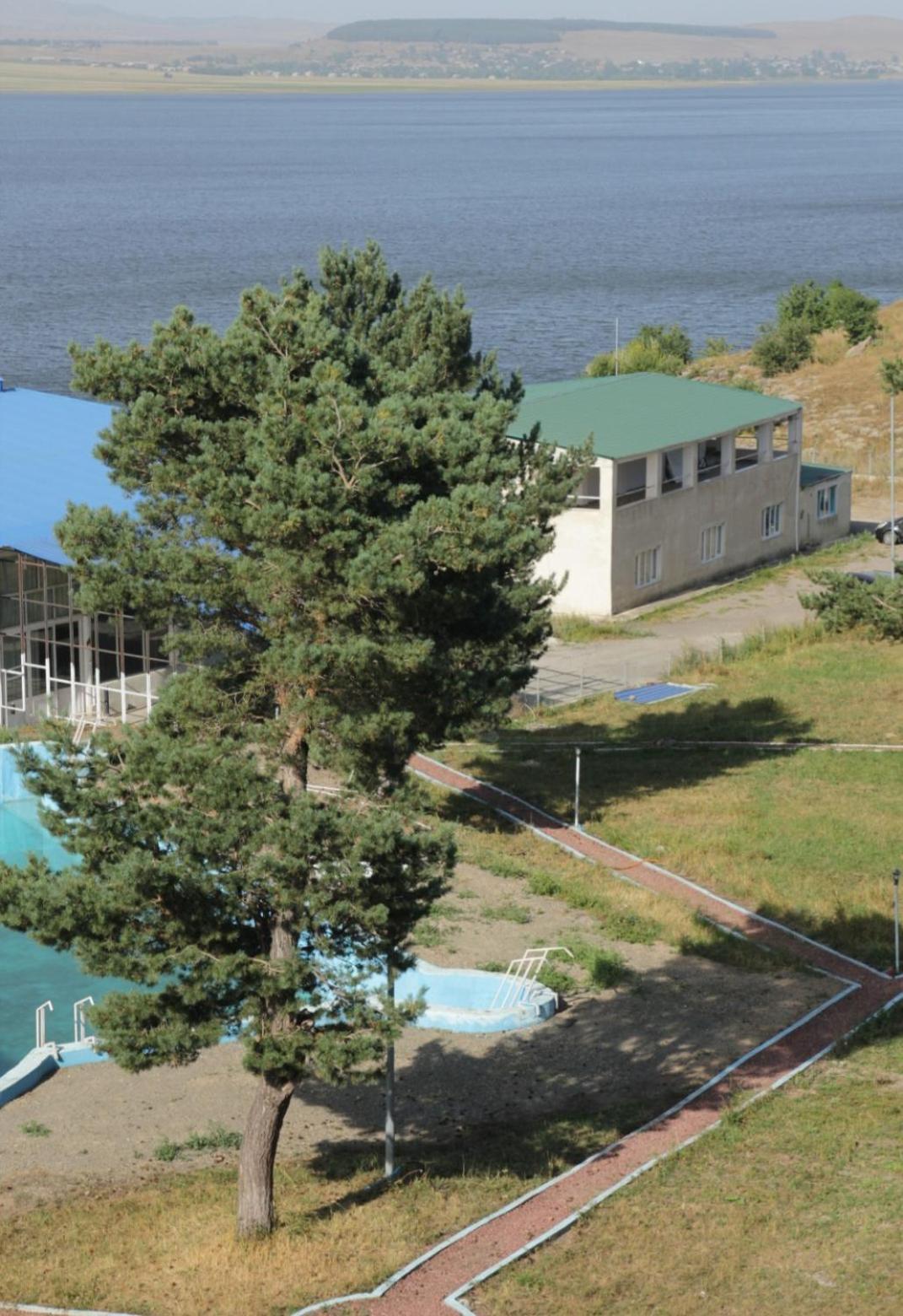 Tsalka Hotel Buitenkant foto